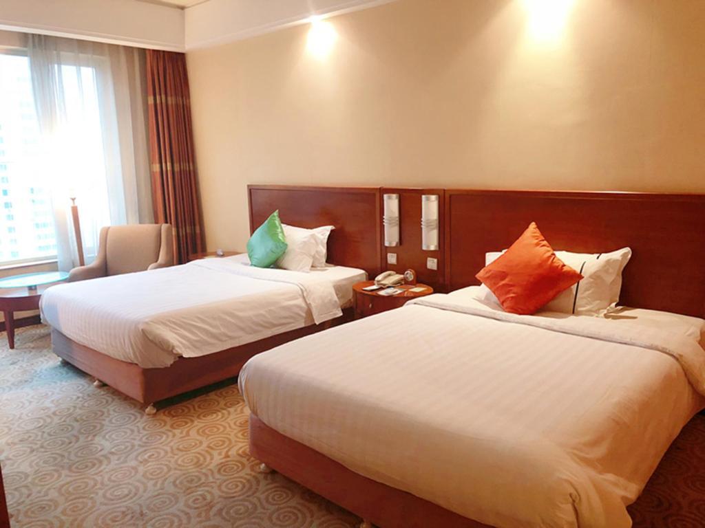 Hotel Equatorial Qingdao Exterior foto