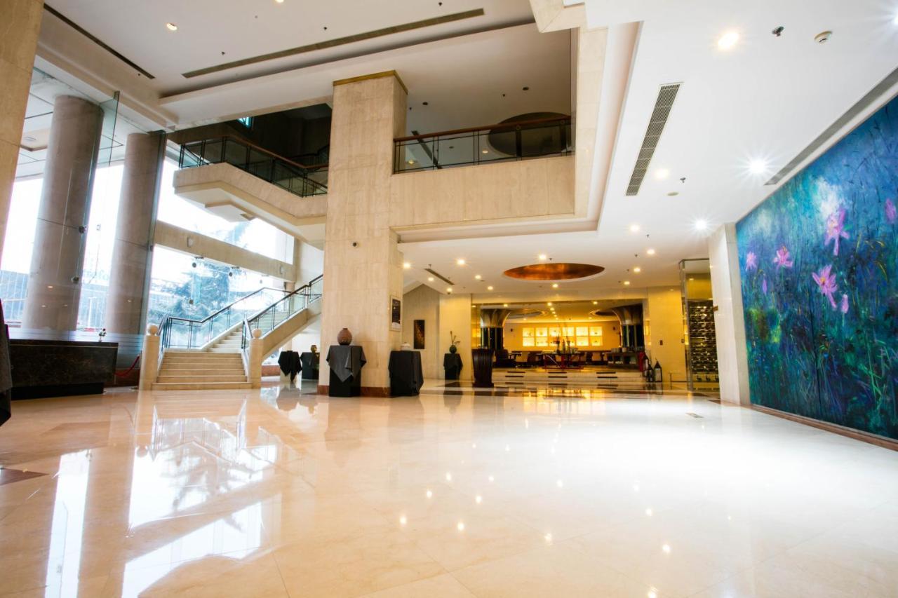 Hotel Equatorial Qingdao Exterior foto