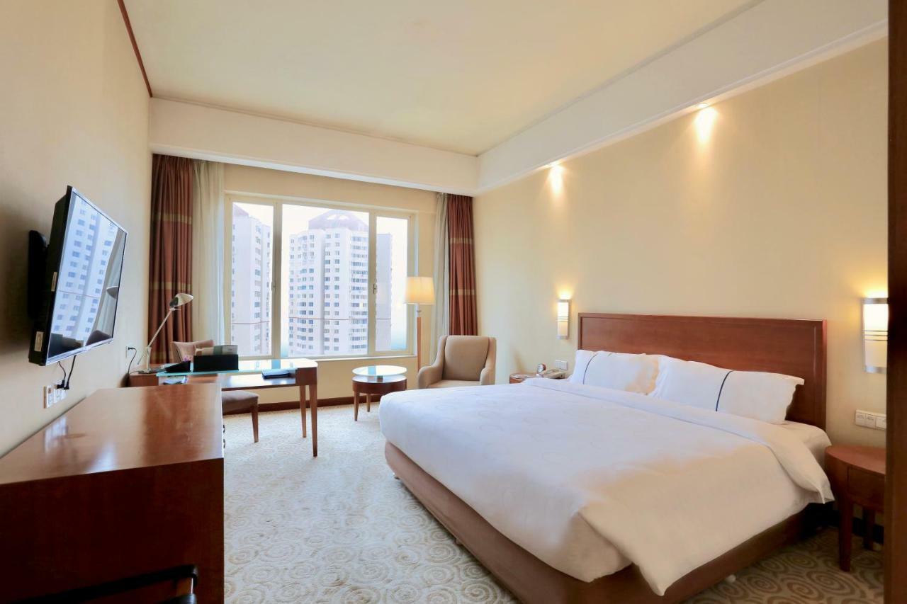 Hotel Equatorial Qingdao Cameră foto